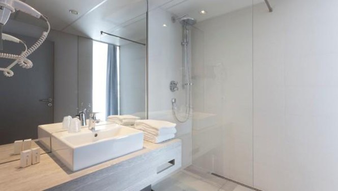La salle de bain - Chambre Confort - Van der Valk Hotel Mons